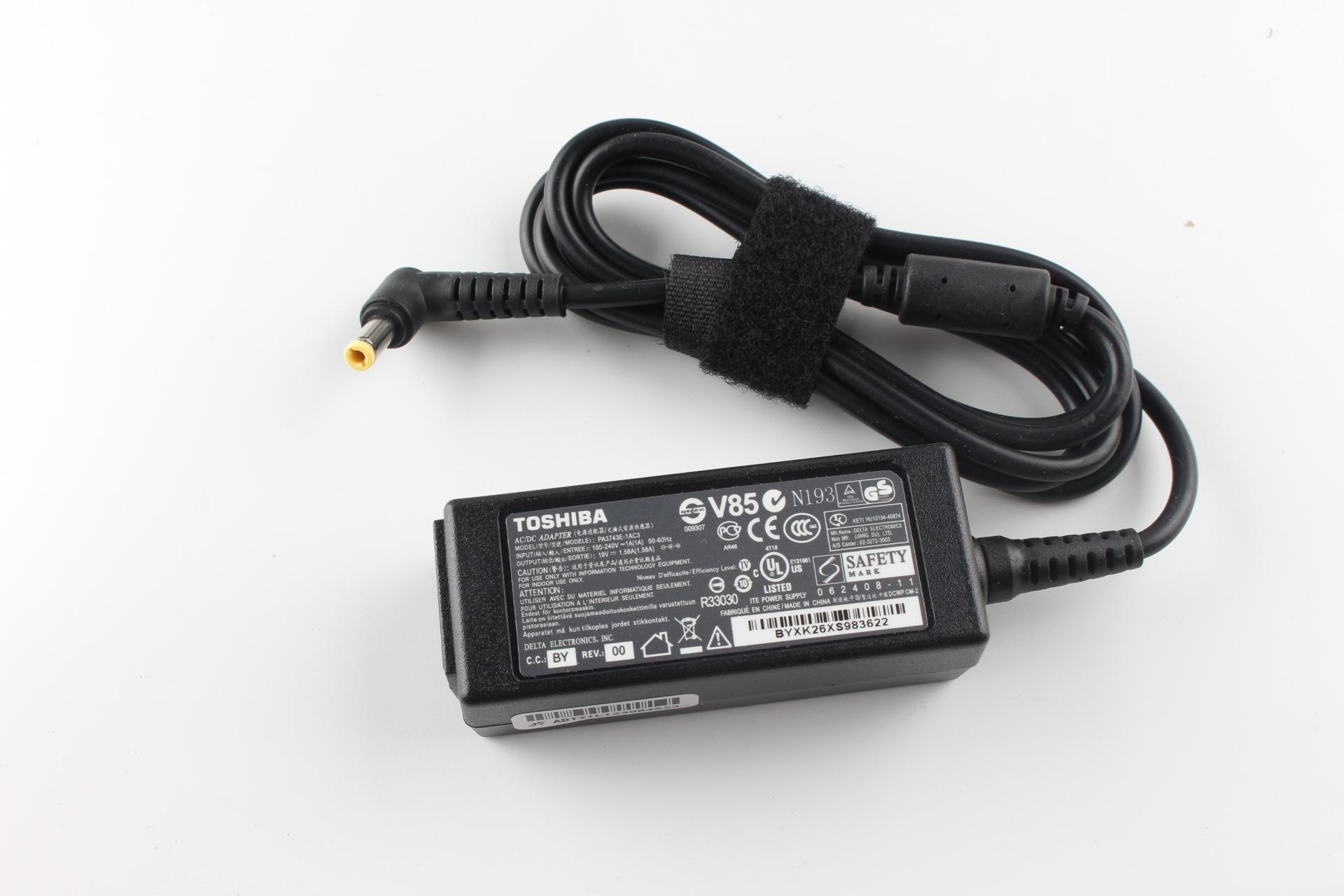 Original 30W Toshiba Mini NB200-00D NB200-00P AC Adapter Charger